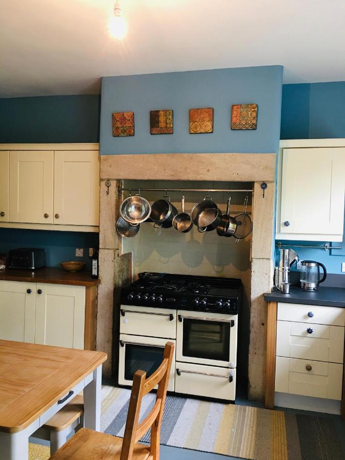 Beautiful Riverside Home, Hebden Bridge, Woodland Views, Sleeps 2 - 9 외부 사진