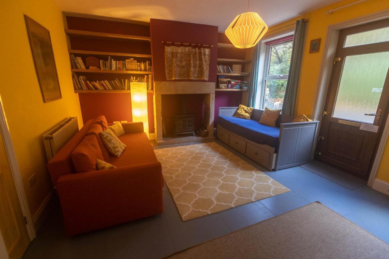 Beautiful Riverside Home, Hebden Bridge, Woodland Views, Sleeps 2 - 9 외부 사진