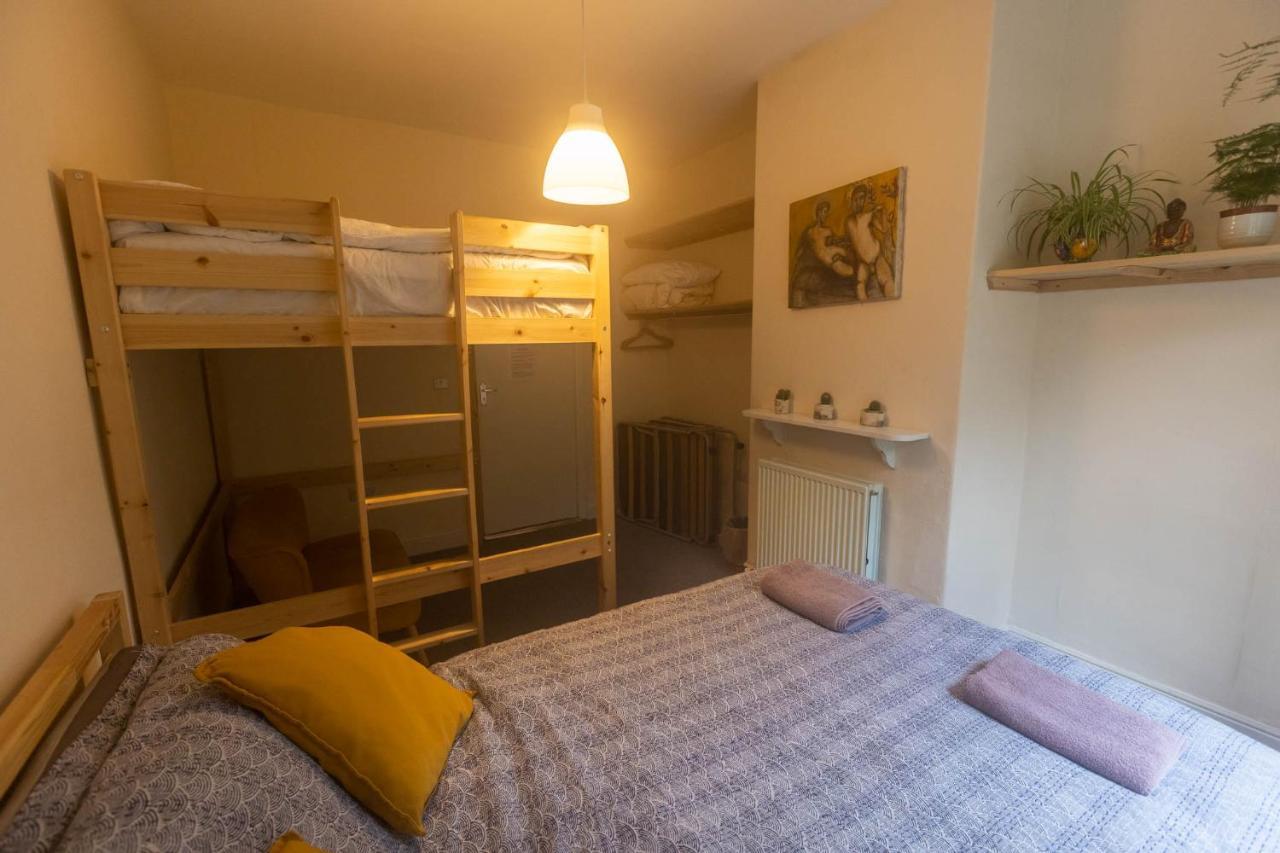 Beautiful Riverside Home, Hebden Bridge, Woodland Views, Sleeps 2 - 9 외부 사진